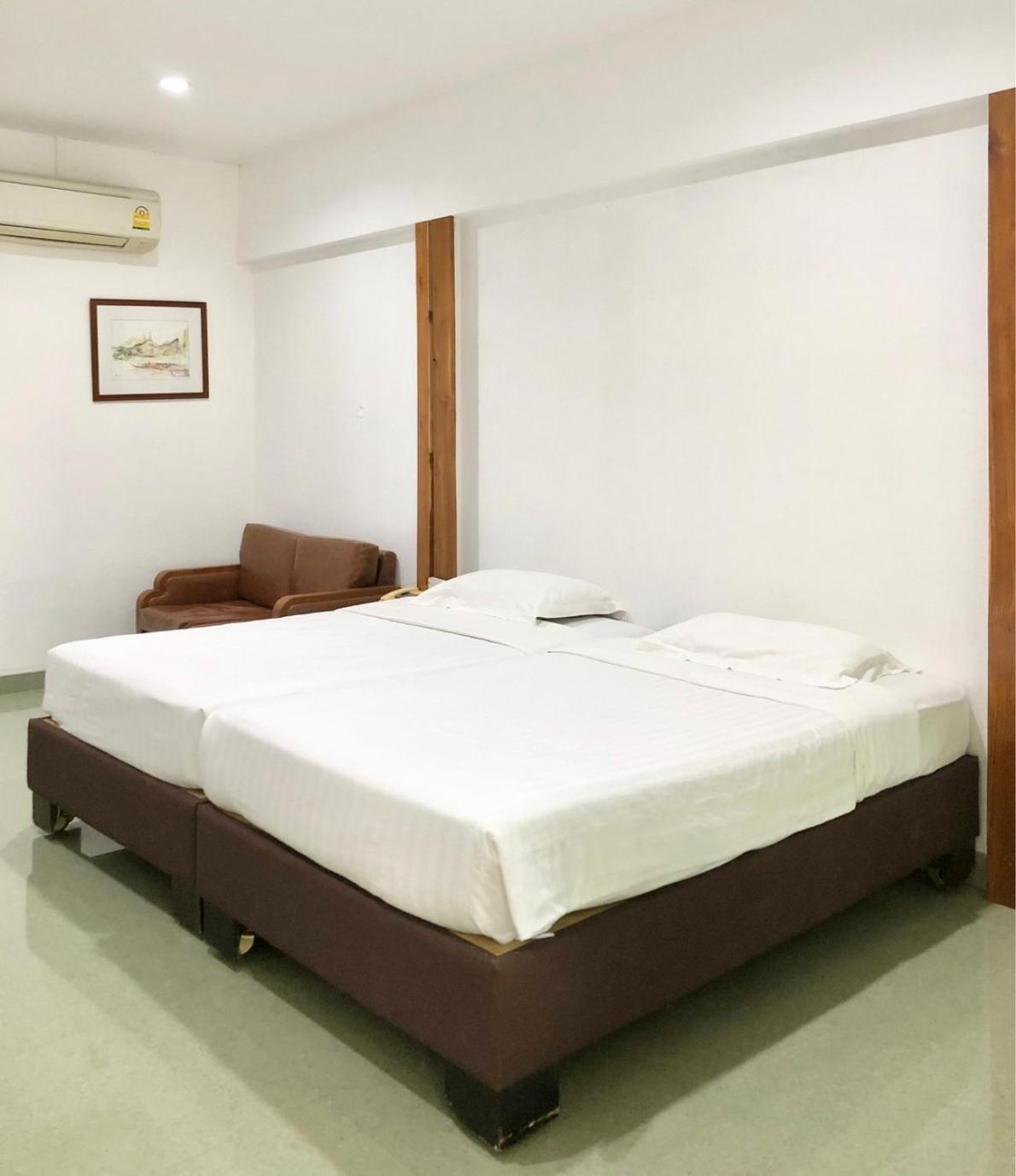 Dad D Resort By Lopburi Inn Resort Екстер'єр фото