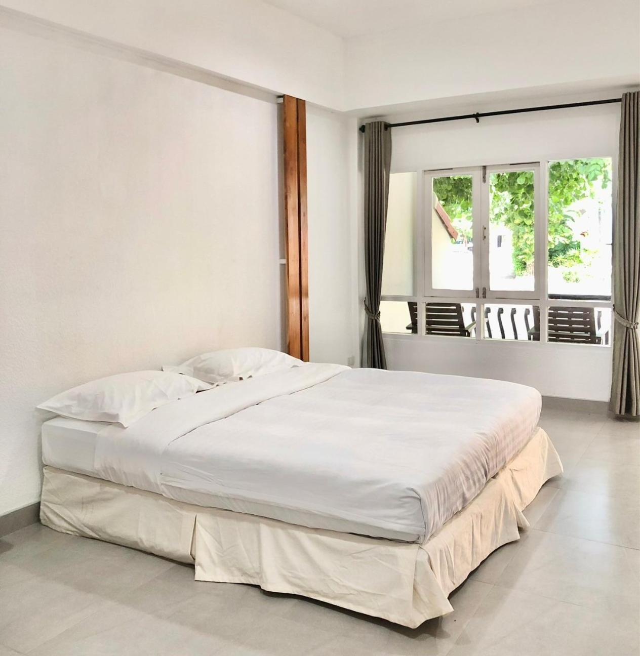 Dad D Resort By Lopburi Inn Resort Екстер'єр фото