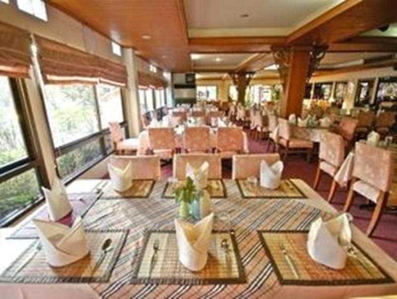 Dad D Resort By Lopburi Inn Resort Екстер'єр фото